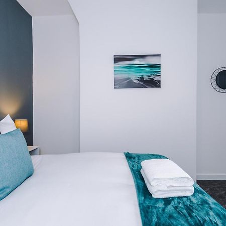 Cosy 3 Bed 3 Bath House - Central Liverpool -Self Check-In & Free Parking! Villa Esterno foto
